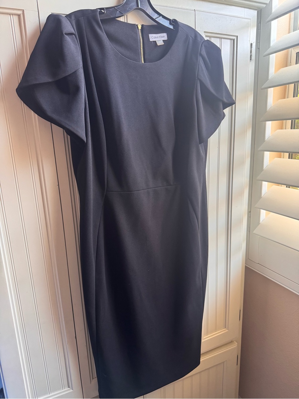Calvin Klein Tulip-Sleeve Sheath Knee length Dress